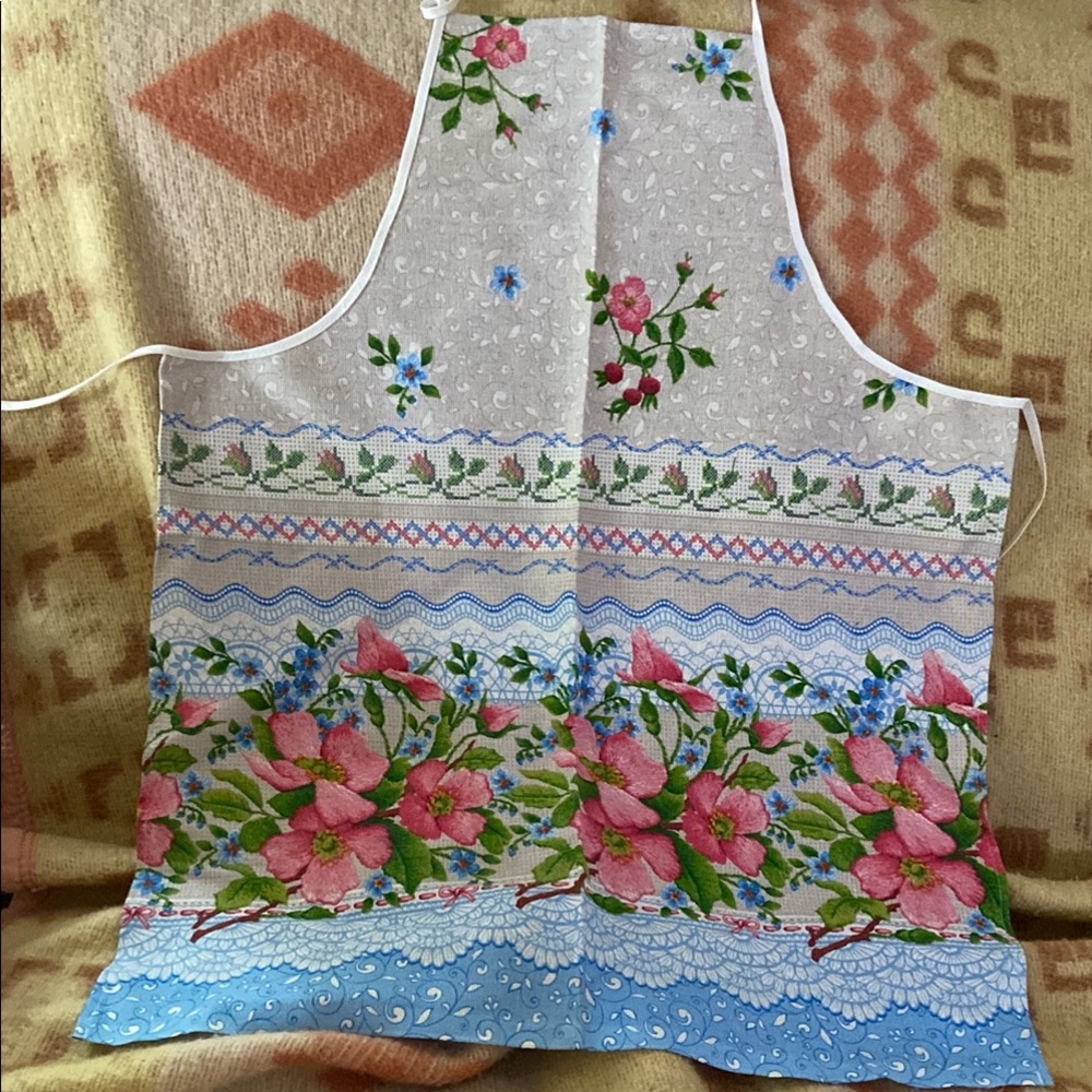 NEW apron from Ukraine